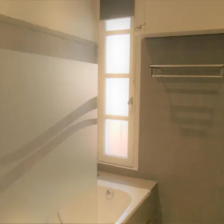 アパート Superbe Duplex 2 Chambres Recemment Renove Avec Balcon Carre D'Or -3Mn Des Plages De La Croisette- ! A2B225