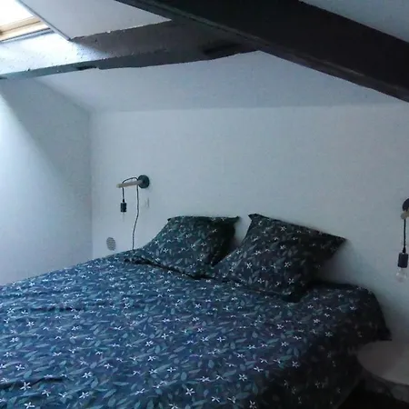 アパート Superbe Duplex 2 Chambres Recemment Renove Avec Balcon Carre D'Or -3Mn Des Plages De La Croisette- ! A2B225 *