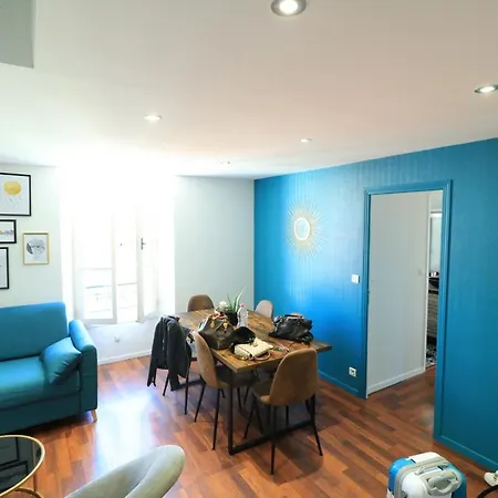 Superbe Duplex 2 Chambres Recemment Renove Avec Balcon Carre D'Or -3Mn Des Plages De La Croisette- ! A2B225 * カンヌ